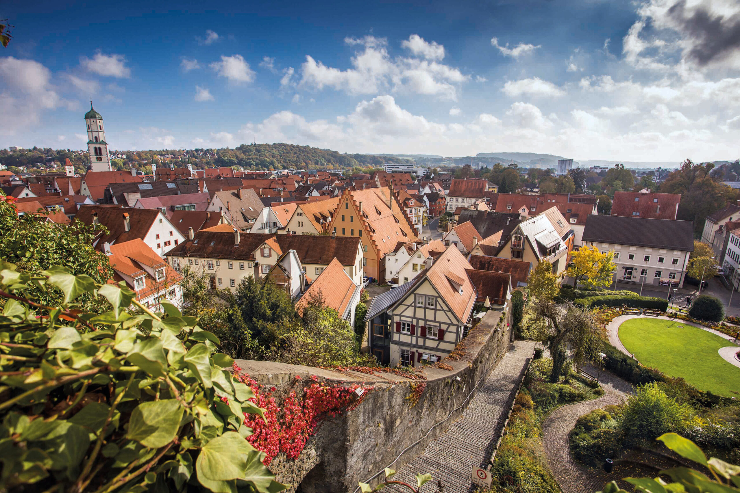 Biberach, Stadtansicht Biberach, Naturkundepfad, Ferien rund um den Bussen (C) Fouad-Vollmer Werbeagentur