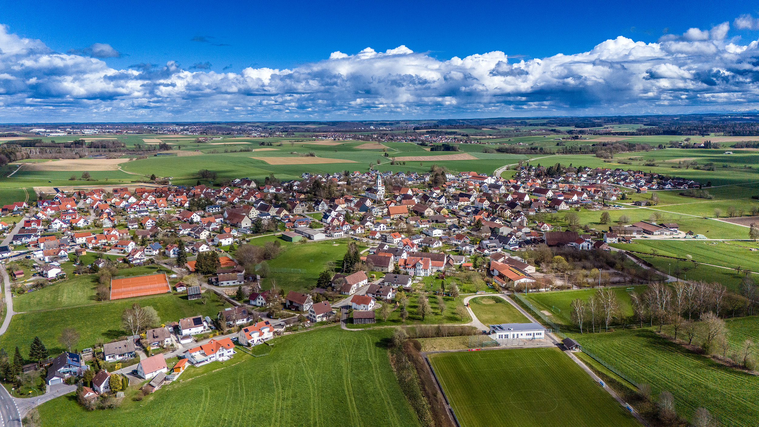 Biberach, Luftbild-Stafflangen, Ferien rund um den Bussen (C)AlexanderWachter