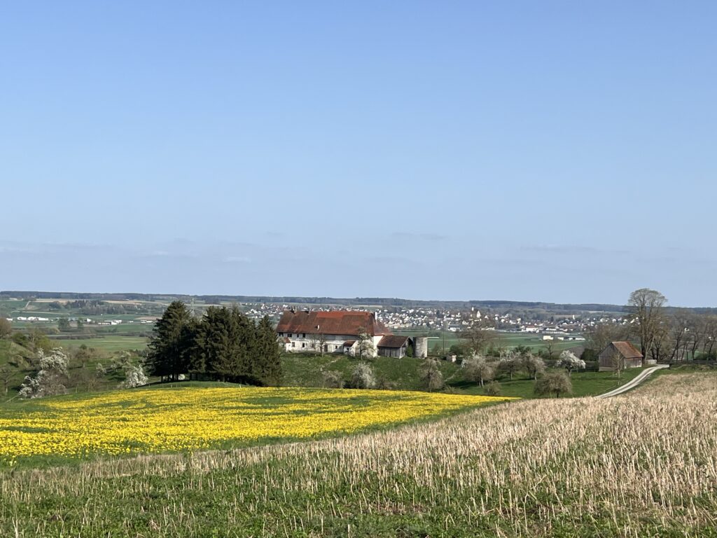 Ertingen, Binzwangen Hochbehälter - Landauhof, Ferien rund um den Bussen